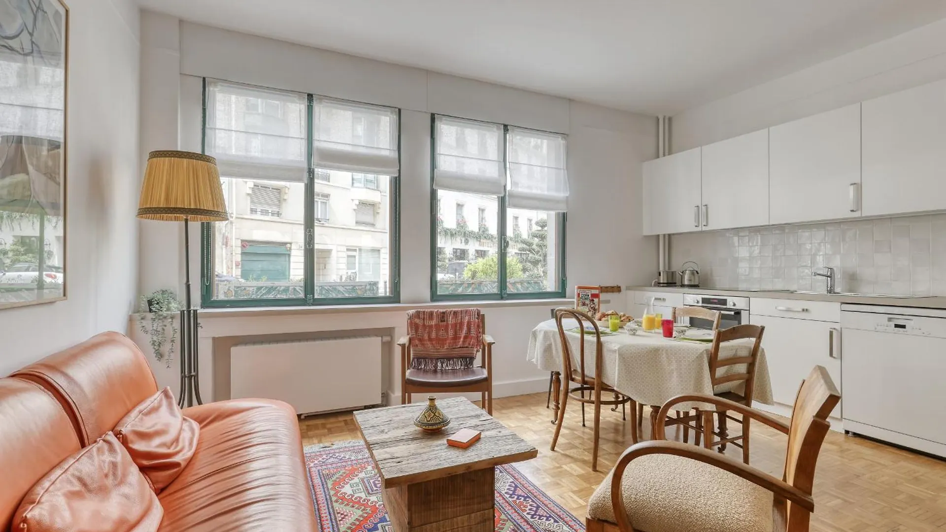 Cute In The Heart Of The Latin District Apartment *